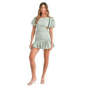 Mable Elina puff sleeve green floral mini dress side cut out size medium NWT